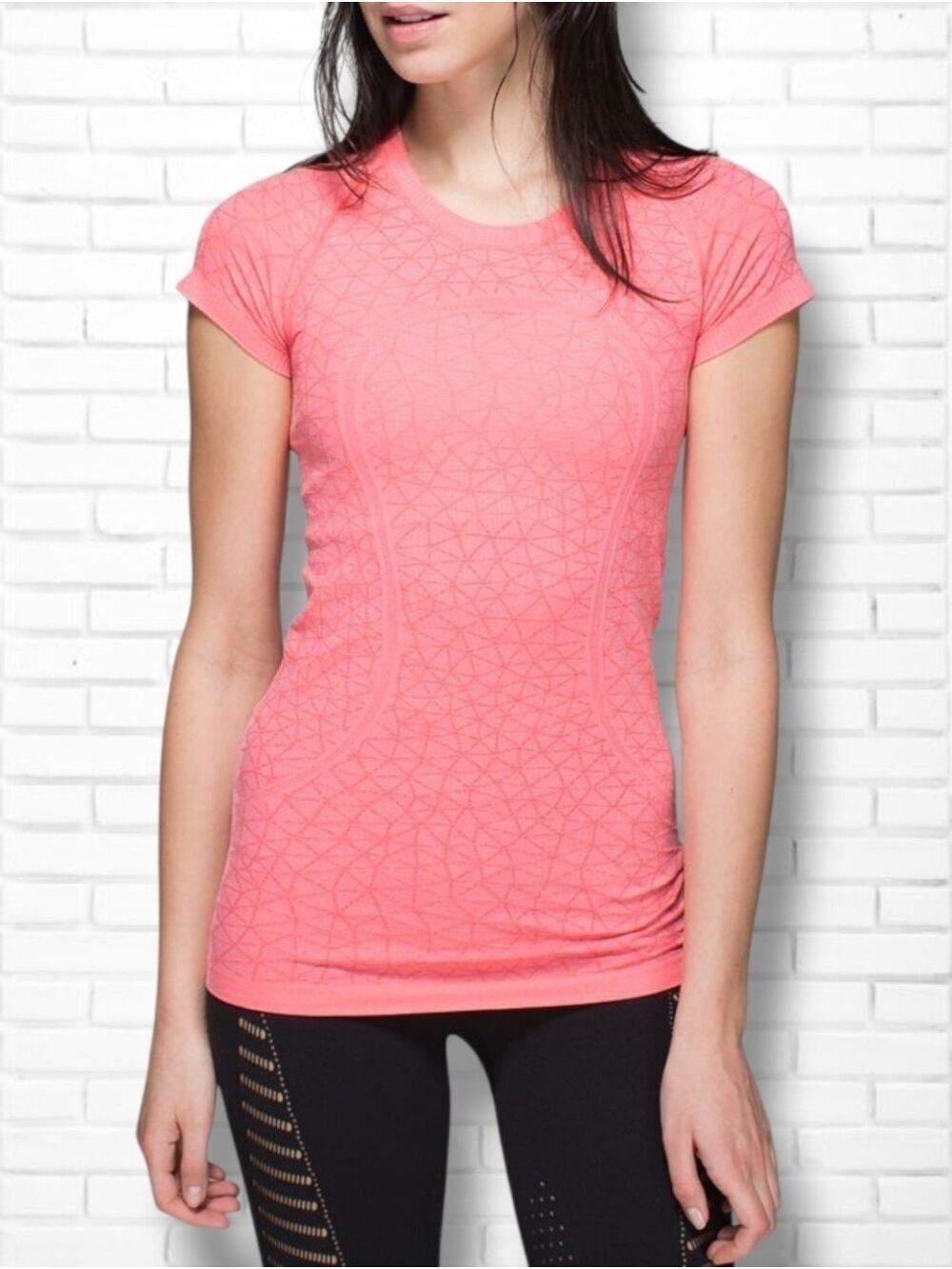 Lululemon Run: Swiftly Tech Short Sleeve Crew In Heathered Electric Coral Size 6